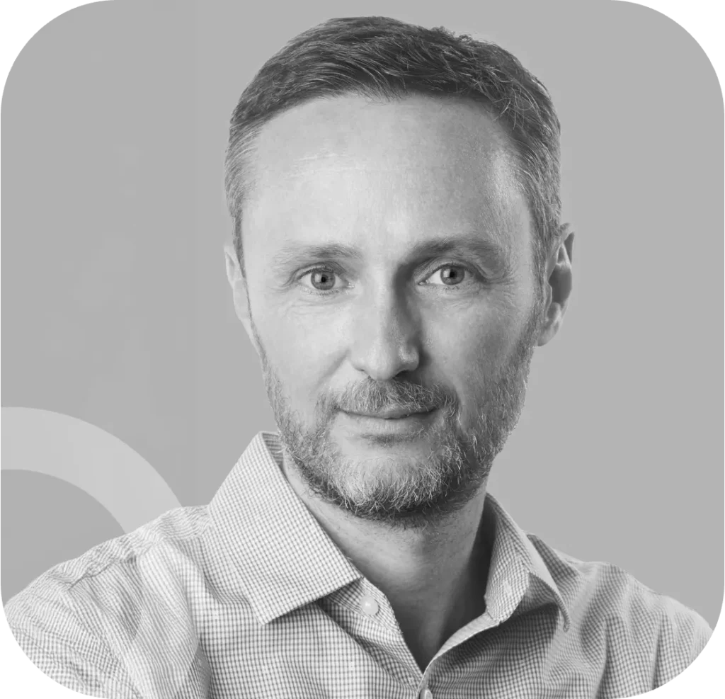 Headshot of Paul McEwan
